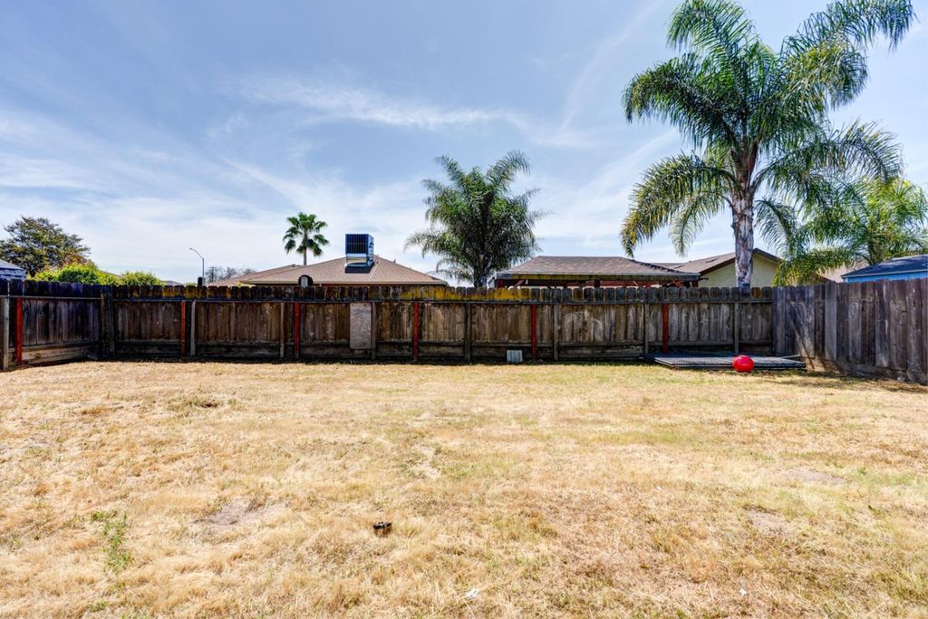 Image 41 of property listing at 6555 Eden Avenue, Winton, CA 95388