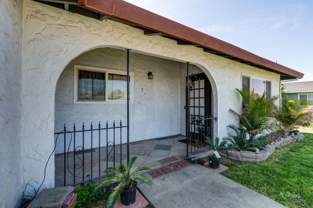 Image 5 of property listing at 6555 Eden Avenue, Winton, CA 95388