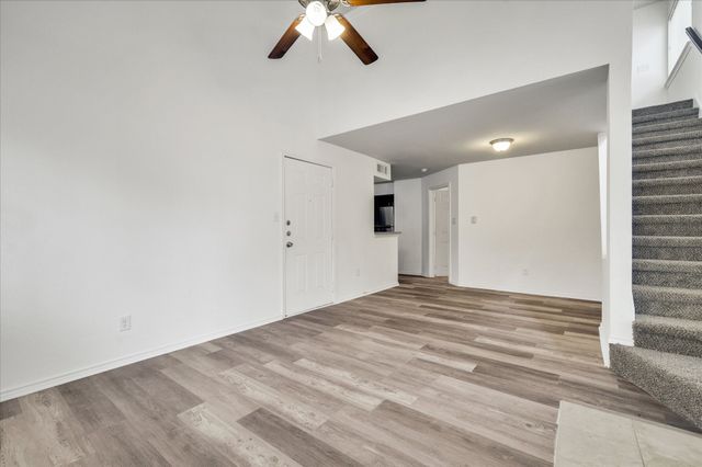 9831 Walnut Street 212, Dallas, TX 75243
