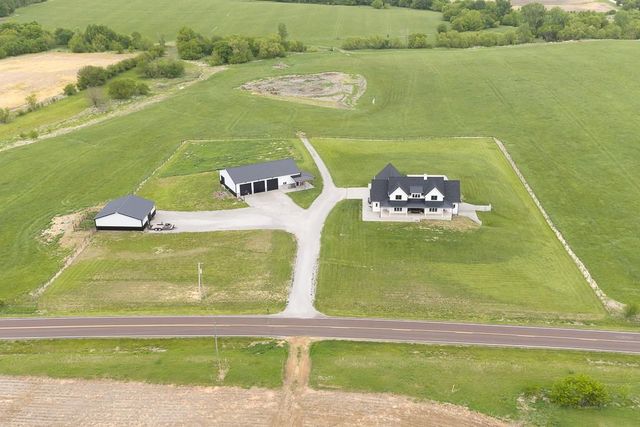 22852 Dempsey Road, Leavenworth, KS 66048