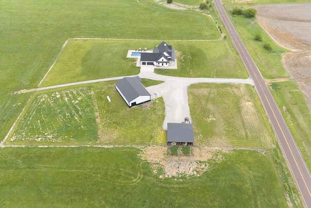 22852 Dempsey Road, Leavenworth, KS 66048