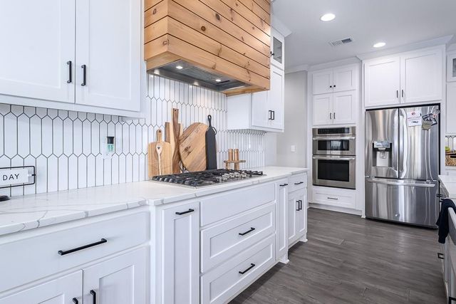 22852 Dempsey Road, Leavenworth, KS 66048