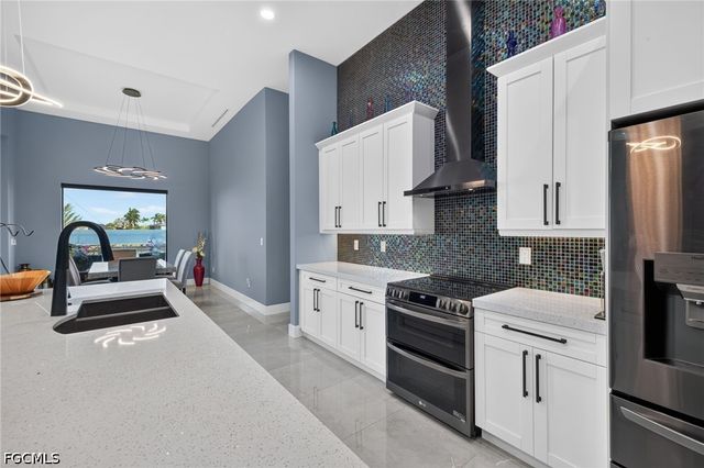 3106 NW 45th PL, Cape Coral, FL 33993