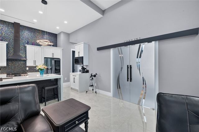 3106 NW 45th PL, Cape Coral, FL 33993