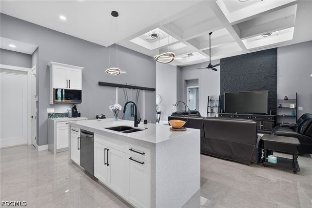 3106 NW 45th PL, Cape Coral, FL 33993
