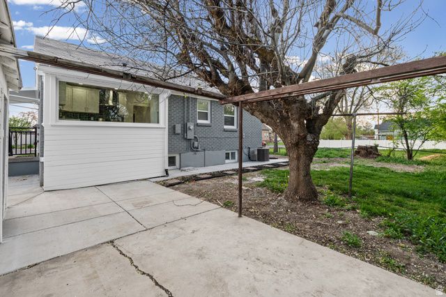 731 E BARROWS AVE, Salt Lake City, UT 84106
