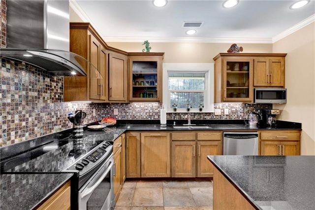 166 Orleans Drive, Dauphin Island, AL 36528