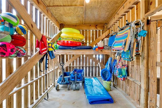 166 Orleans Drive, Dauphin Island, AL 36528