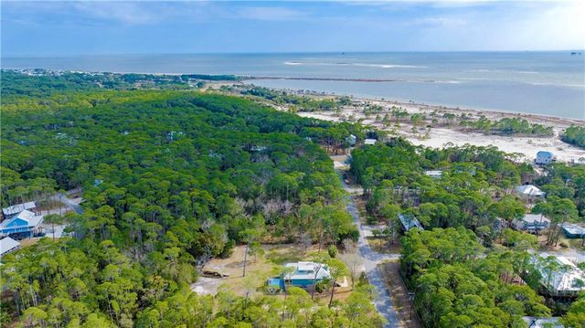 166 Orleans Drive, Dauphin Island, AL 36528