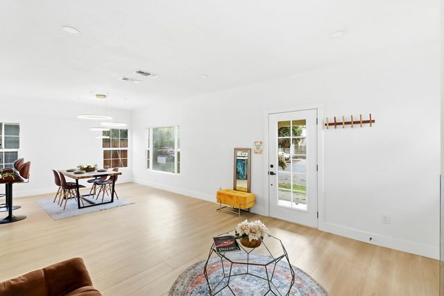 411 Alhambra Blvd, Sacramento, CA 95816