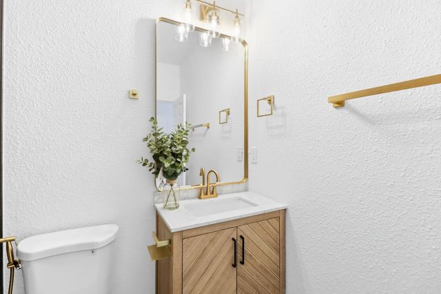 411 Alhambra Blvd, Sacramento, CA 95816