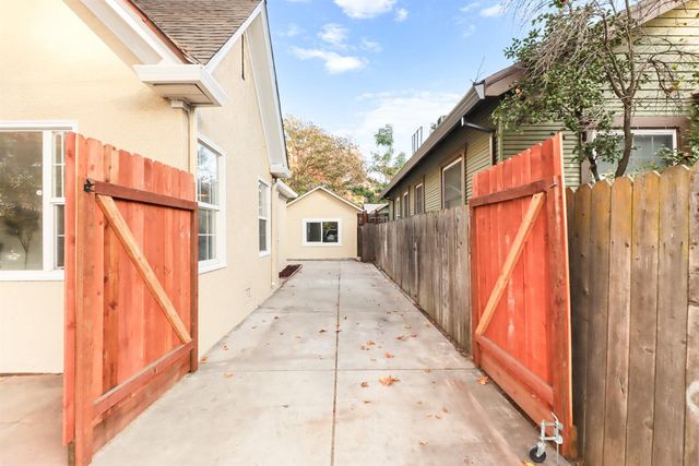 411 Alhambra Blvd, Sacramento, CA 95816