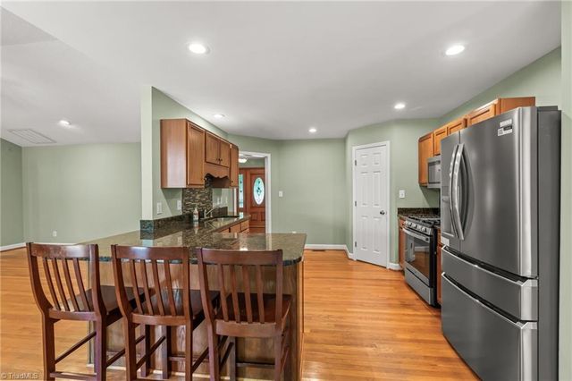 6417 Cape Wedgewood Circle, Browns Summit, NC 27214