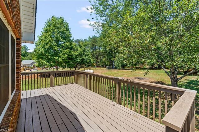 6417 Cape Wedgewood Circle, Browns Summit, NC 27214