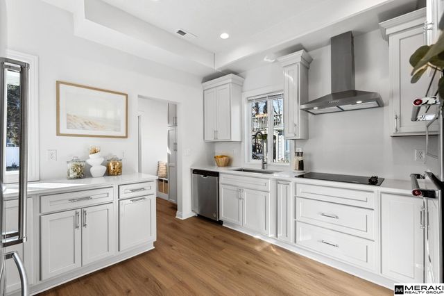 4809 Cass Street, Omaha, NE 68132