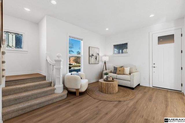 4809 Cass Street, Omaha, NE 68132