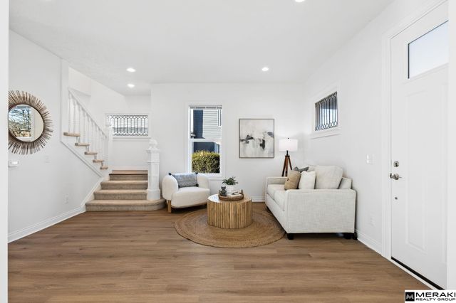 4809 Cass Street, Omaha, NE 68132