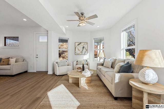 4809 Cass Street, Omaha, NE 68132