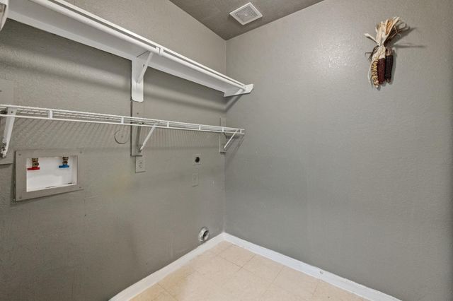 4614 Pin Oak, Kingwood, TX 77345