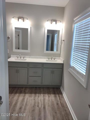 211 Briarcliff Court, Kinston, NC 28501