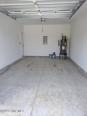 211 Briarcliff Court, Kinston, NC 28501