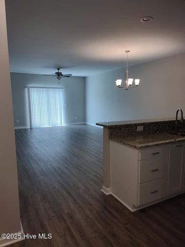 211 Briarcliff Court, Kinston, NC 28501