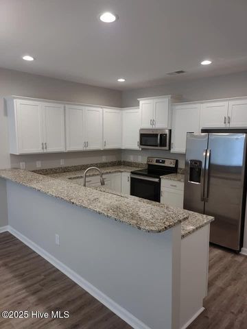 211 Briarcliff Court, Kinston, NC 28501