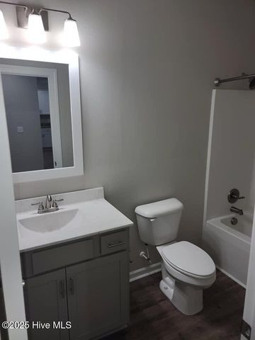 211 Briarcliff Court, Kinston, NC 28501