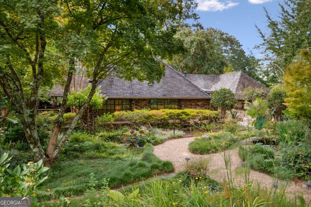 1050 E Club Lane NE, Atlanta, GA 30319