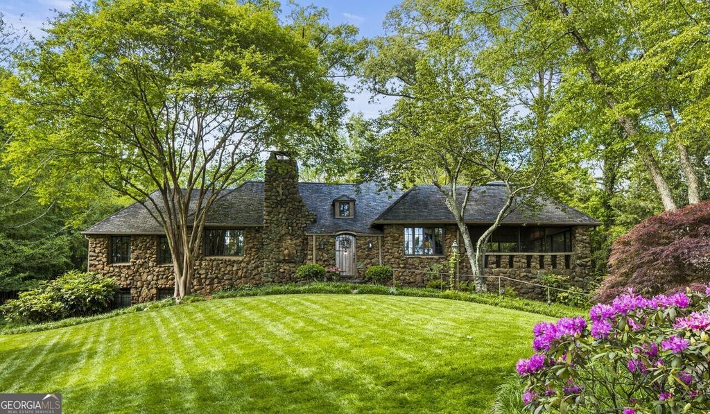 1050 E Club Lane NE, Atlanta, GA 30319