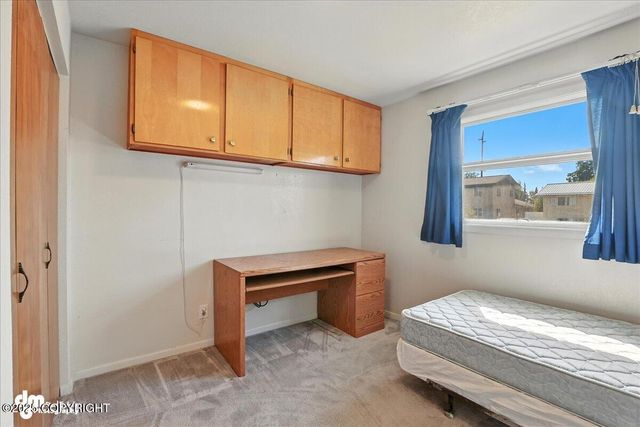 275 S Hoyt Street, Anchorage, AK 99508