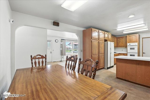 275 S Hoyt Street, Anchorage, AK 99508