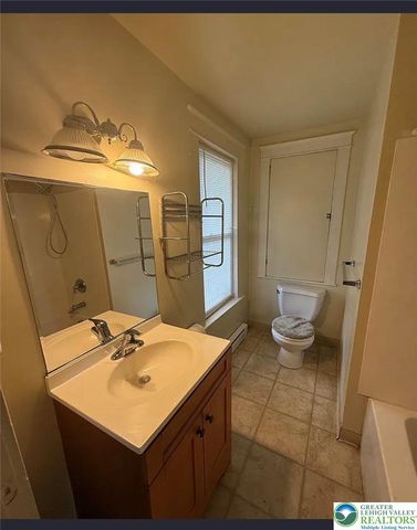 102 North 4th Street 1st floor, Emmaus Boro, PA 18049