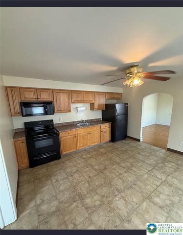 102 North 4th Street 1st floor, Emmaus Boro, PA 18049