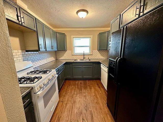 6205 Saint Moritz Avenue, Dallas, TX 75214