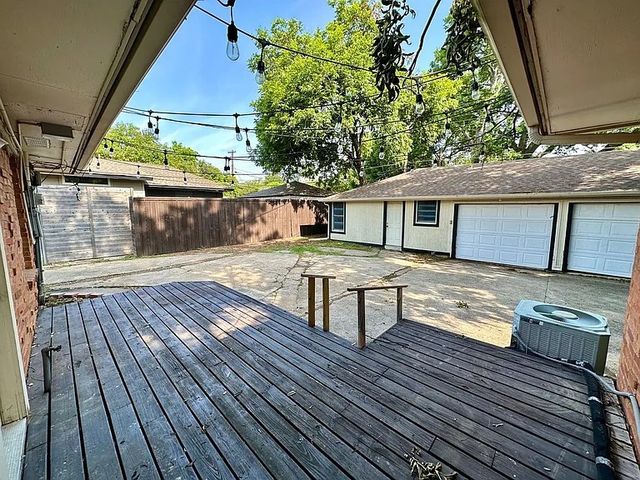 6205 Saint Moritz Avenue, Dallas, TX 75214