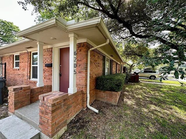 6205 Saint Moritz Avenue, Dallas, TX 75214