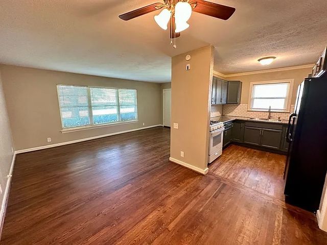 6205 Saint Moritz Avenue, Dallas, TX 75214