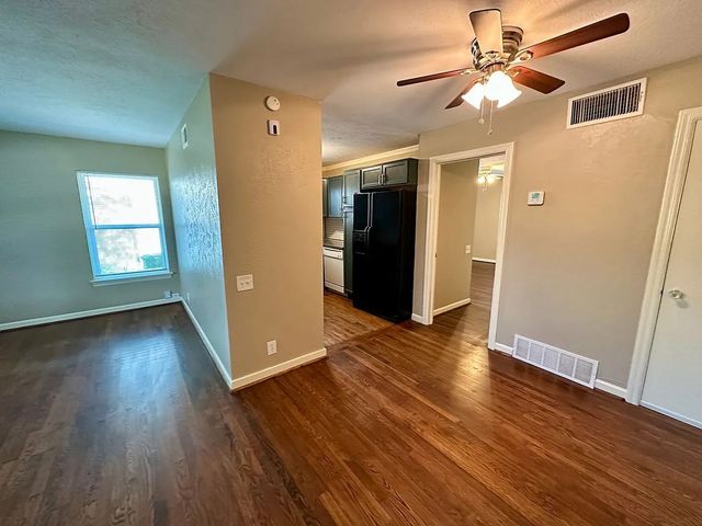 6205 Saint Moritz Avenue, Dallas, TX 75214