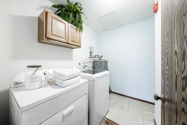 8123 Oklahoma AVENUE, Milwaukee, WI 53219