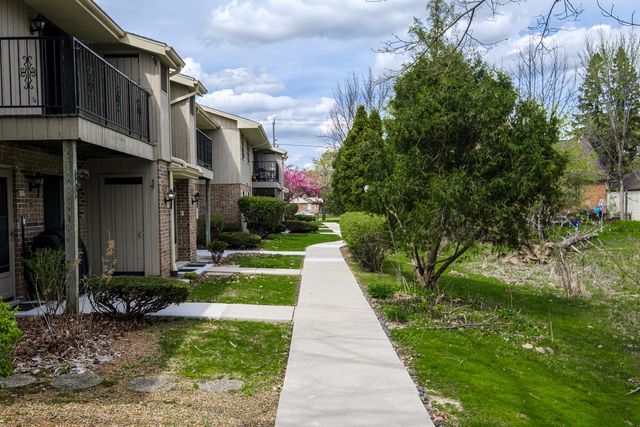 8123 Oklahoma AVENUE, Milwaukee, WI 53219