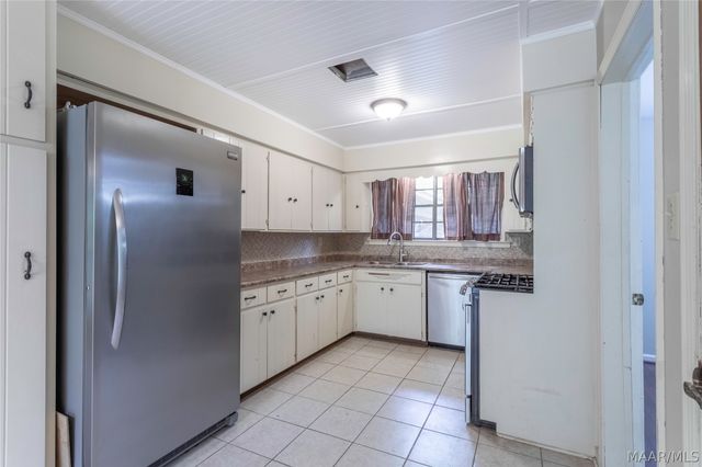 504 Wakefield Drive, Montgomery, AL 36109