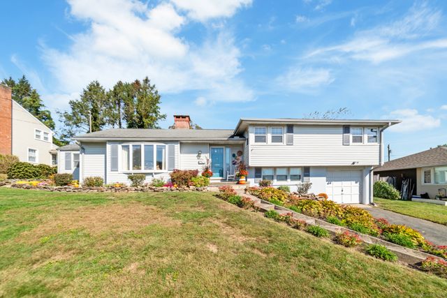 15 Summit Road, Naugatuck, CT 06770