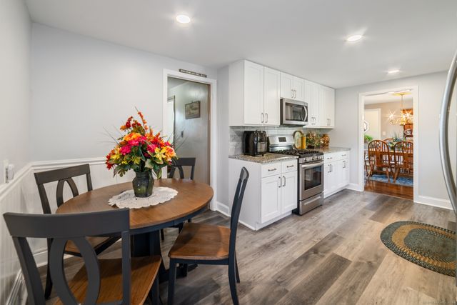 15 Summit Road, Naugatuck, CT 06770