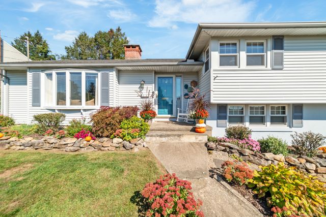 15 Summit Road, Naugatuck, CT 06770