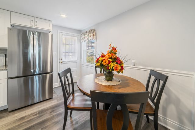 15 Summit Road, Naugatuck, CT 06770