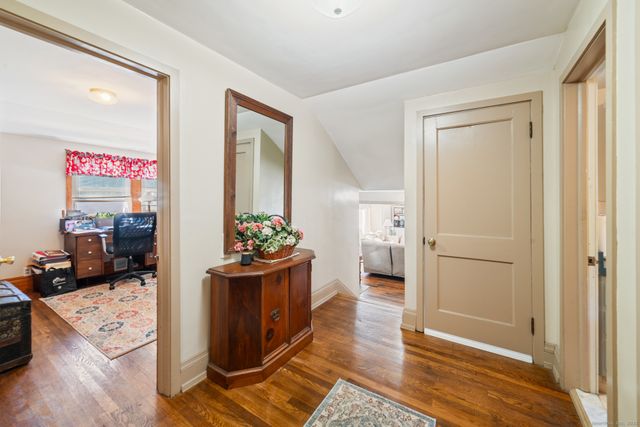 15 Summit Road, Naugatuck, CT 06770