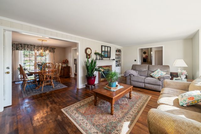 15 Summit Road, Naugatuck, CT 06770