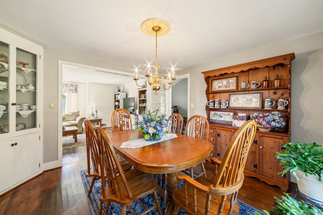 15 Summit Road, Naugatuck, CT 06770