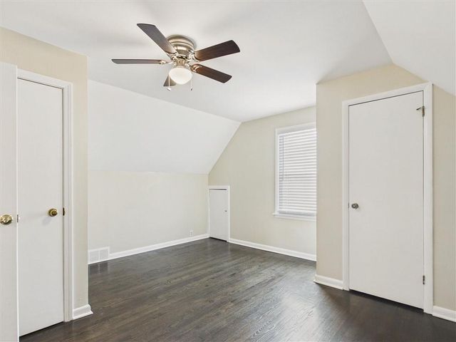 909 NE Vivion Road, Kansas City, MO 64118